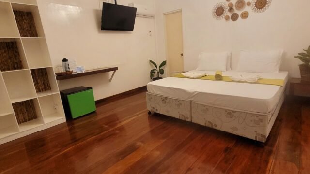 La Luna Island Resort