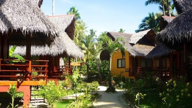 Villa Solaria Surf Resort
