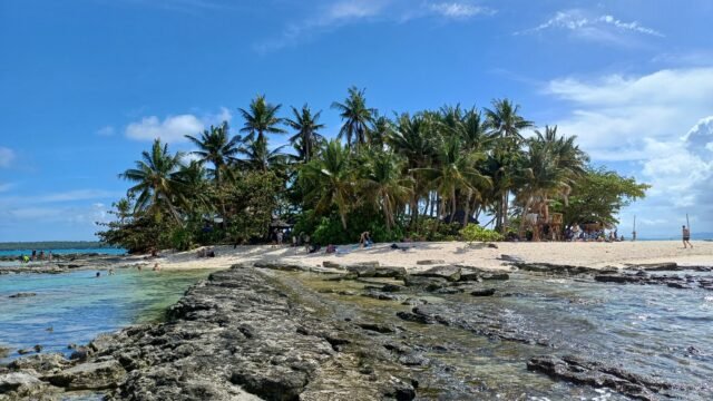 Guyam Is. Beachscape