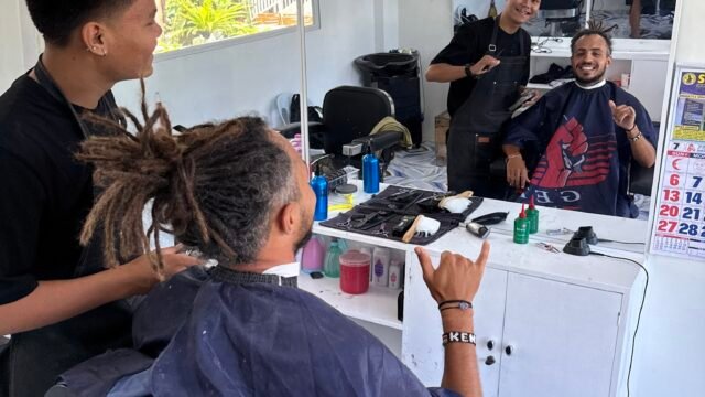 JC Wow Barbershop Cloud 9