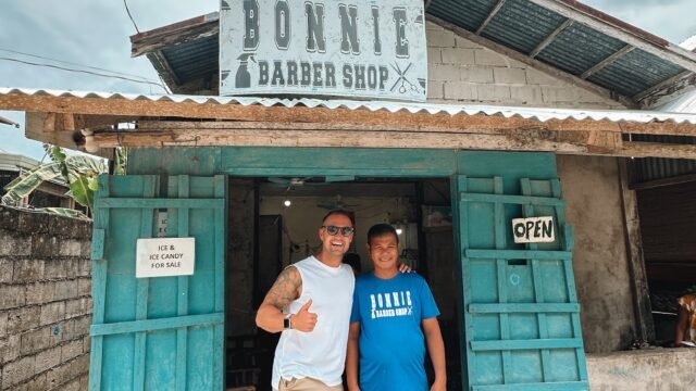 Bonnie'\''s Barbershop