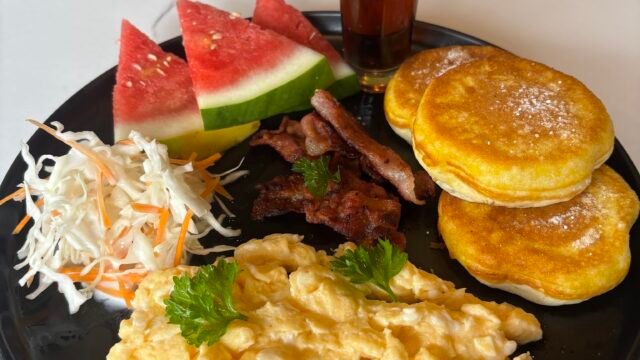 Cabuntog Surf Shop & Café