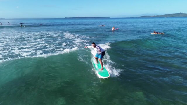 Surf lessons Siargao with Istong