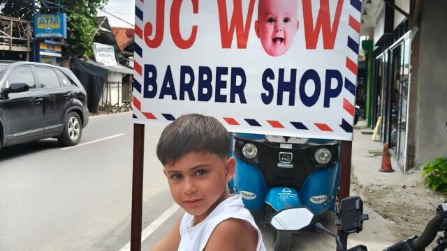 JC WOW BARBER SHOP and Salon