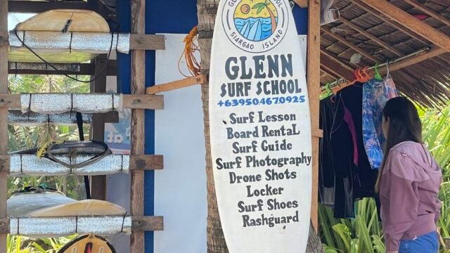 Glenn Surf School