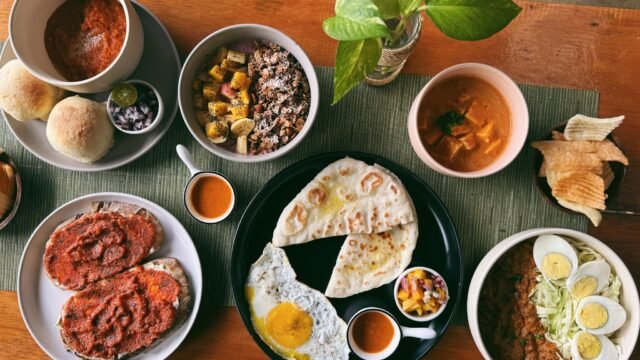 The Ohm Café & Bistro: All-Day Dining & Poolside Drinks