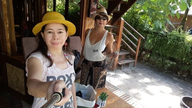 Big 9 Hostel and Bar