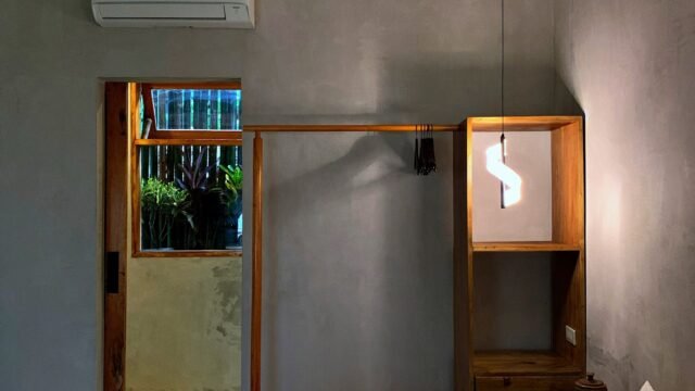 Moringa Inn - Stolen business