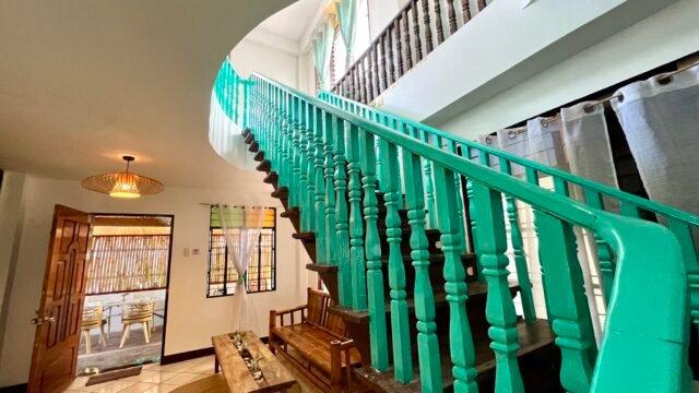 Isla Stays via Cohoots