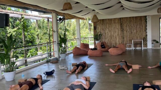 Yoga Classes Siargao - Ekaterina Rebenok
