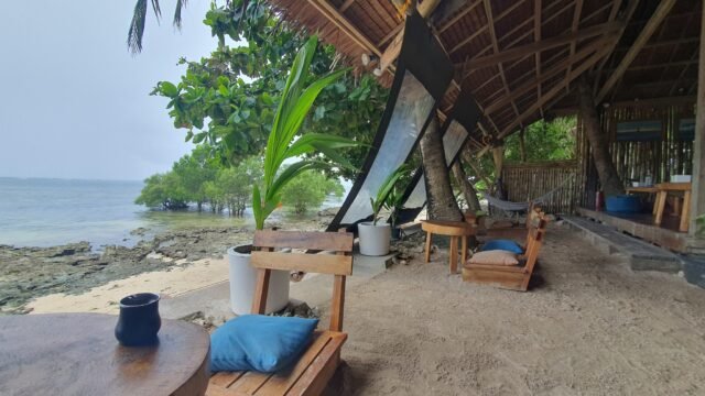 Happiness Beach Bar Siargao