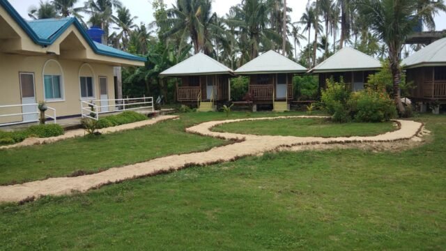 Resto Bar Magpupungko